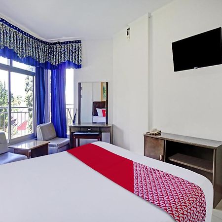 โอโย 90028 โฮเทล วิคตอรี Hotel บาตู ภายนอก รูปภาพ